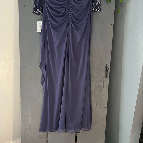Alex Evening A-Line Mesh Gown With Beaded illusion Sweetheart Neckline Size 16P - Picture 10 of 16